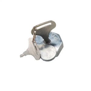 MB022737 New Fuel Filler Cap With Keys Gas Cover For MITSUBISHI L-200 L-300 MAZDA T3000 T3500
